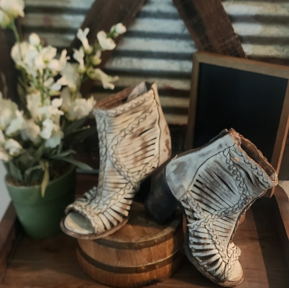 Freebird Steven Booties - Picture 1 of 10